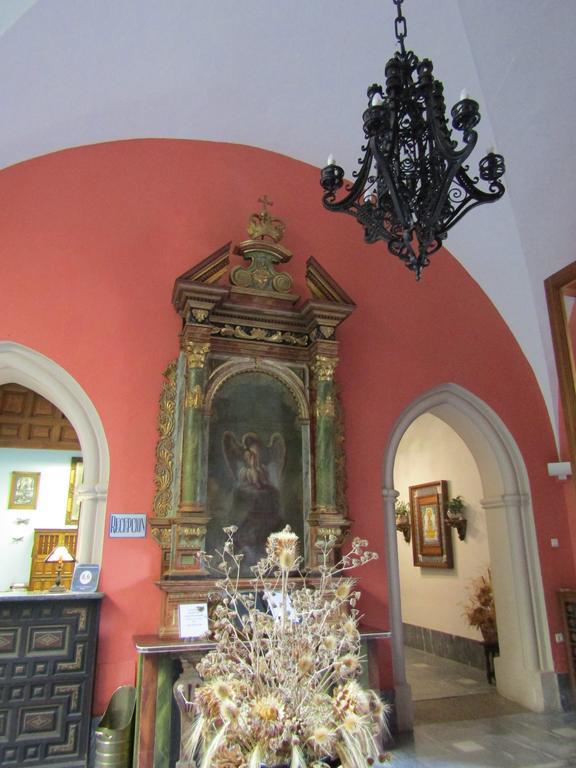 Hotel Hospederia del Real Monasterio Guadalupe  Esterno foto